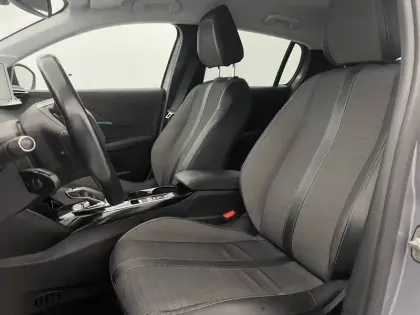 Photo 14 Peugeot 208  Electrique 50 kWh 136ch