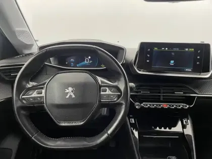 Photo 22 Peugeot 208  Electrique 50 kWh 136ch