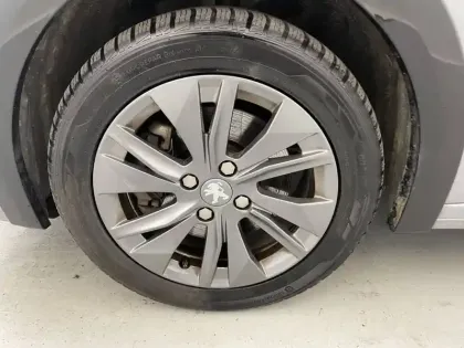 Photo 17 Peugeot 208  Electrique 50 kWh 136ch