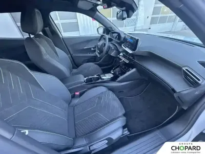 Photo 12 Peugeot 2008  Hybrid 145 e-DCS6