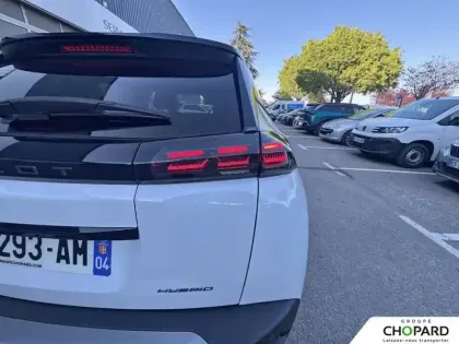 Photo 23 Peugeot 2008  Hybrid 145 e-DCS6