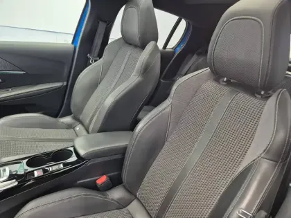 Photo 8 Peugeot 208  PureTech 130 S&S EAT8