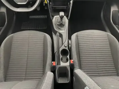 Photo 24 Peugeot 208  PureTech 100 S&S BVM6