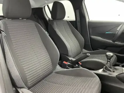 Photo 26 Peugeot 208  PureTech 100 S&S BVM6