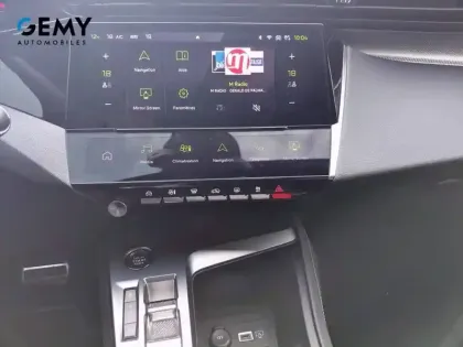 Photo 12 Peugeot 308  PureTech 130ch S&S EAT8