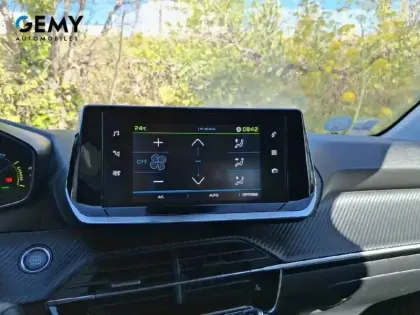 Photo 14 Peugeot 208  Electrique 50 kWh 136ch