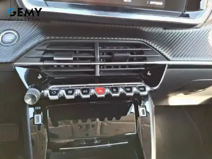 Photo 15 Peugeot 208  Electrique 50 kWh 136ch