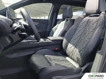 Photo 10 Peugeot 5008  Hybrid 136 e-DCS6