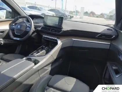 Photo 12 Peugeot 5008  Hybrid 136 e-DCS6