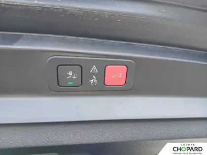 Photo 23 Peugeot 5008  Hybrid 136 e-DCS6