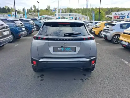 Photo 5 Peugeot 2008  PureTech 100 S&S BVM6