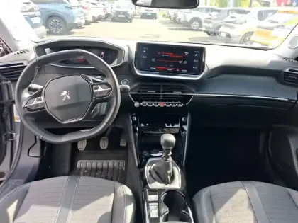 Photo 10 Peugeot 2008  PureTech 100 S&S BVM6