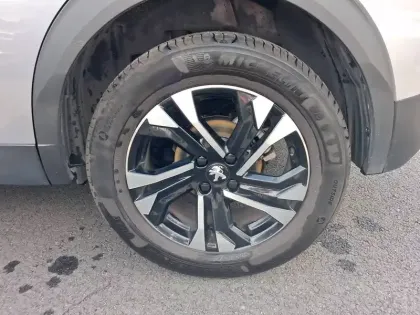 Photo 18 Peugeot 2008  PureTech 100 S&S BVM6