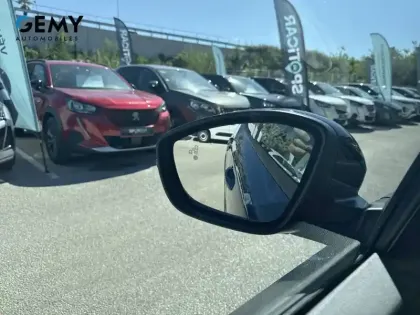 Photo 17 Peugeot 2008  Hybrid 145 e-DCS6