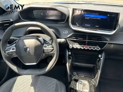 Photo 7 Peugeot 208  Electrique 54 kWh 156ch
