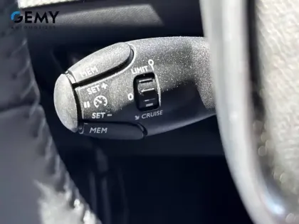 Photo 24 Peugeot 208  Electrique 54 kWh 156ch