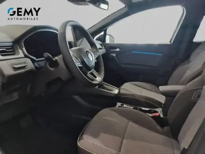 Photo 8 Renault Captur  E-Tech full hybrid 145 ch