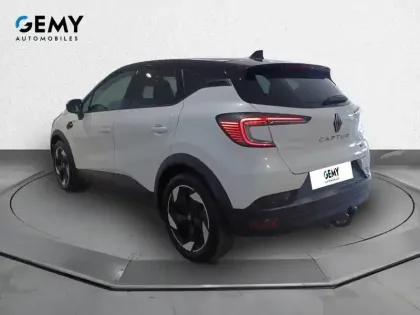 Photo 6 Renault Captur  E-Tech full hybrid 145 ch