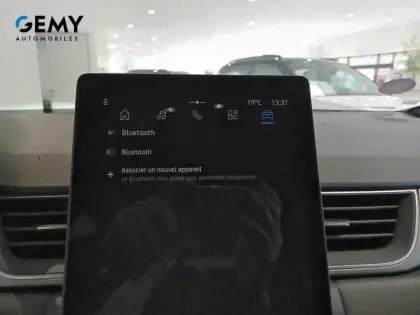 Photo 13 Renault Captur  E-Tech full hybrid 145 ch