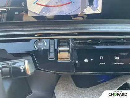 Photo 11 Peugeot 3008  Hybrid 136 e-DCS6