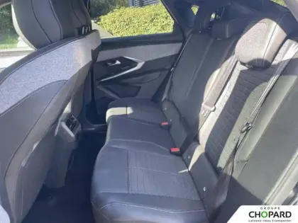 Photo 17 Peugeot 3008  Hybrid 136 e-DCS6