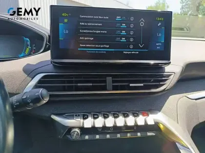 Photo 40 Peugeot 3008  Hybrid 225 e-EAT8