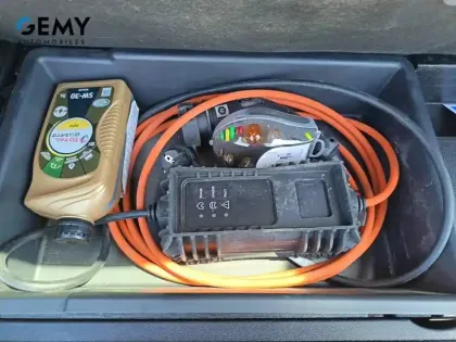 Photo 32 Peugeot 3008  Hybrid 225 e-EAT8