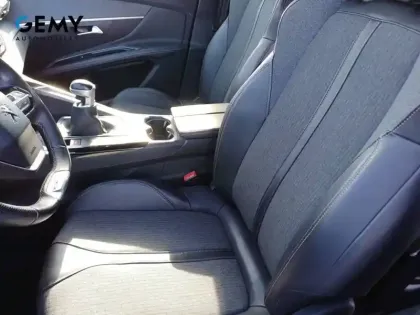 Photo 8 Peugeot 3008  1.2 Puretech 130ch S&S BVM6