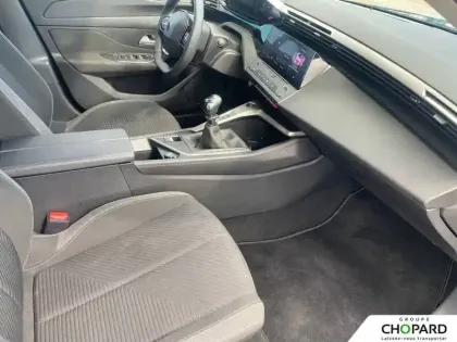 Photo 12 Peugeot 308  SW PureTech 130ch S&S BVM6