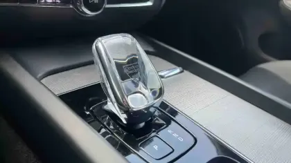 Photo 9 Volvo V60  B4 AWD 197 ch Geartronic 8