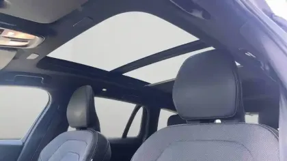 Photo 20 Volvo V60  B4 AWD 197 ch Geartronic 8