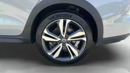 Photo 15 Volvo V60  B4 AWD 197 ch Geartronic 8