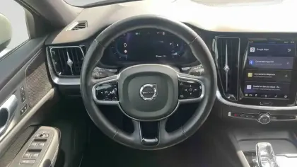 Photo 5 Volvo V60  B4 AWD 197 ch Geartronic 8