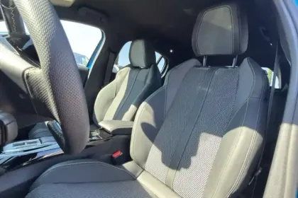 Photo 8 Peugeot 208  Hybrid 145 ch e-DCS6