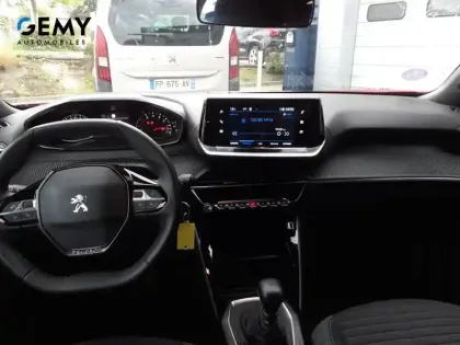 Photo 7 Peugeot 2008  PureTech 100 S&S BVM6