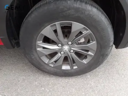 Photo 10 Peugeot 2008  PureTech 100 S&S BVM6