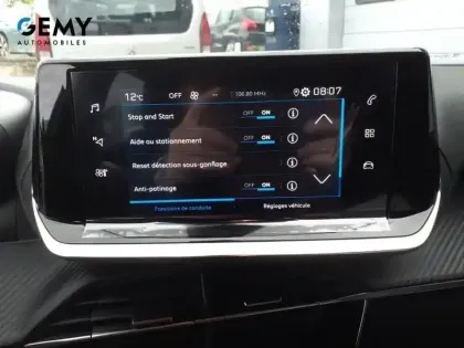 Photo 19 Peugeot 2008  PureTech 100 S&S BVM6