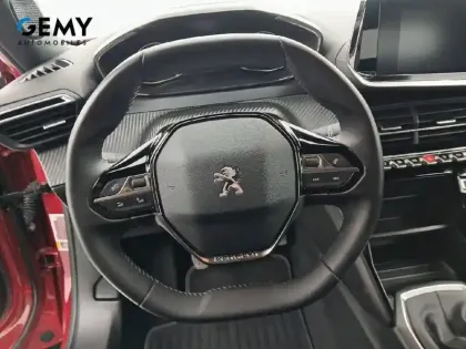 Photo 39 Peugeot 2008  PureTech 100 S&S BVM6
