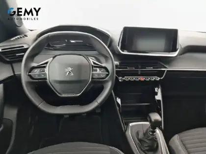 Photo 34 Peugeot 2008  PureTech 100 S&S BVM6