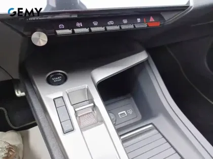 Photo 13 Peugeot 408  Hybrid 145 e-DCS6