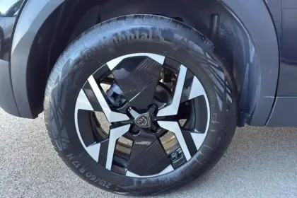 Photo 10 Peugeot 2008  Hybrid 136 e-DCS6