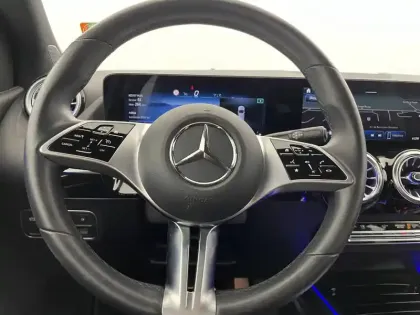 Photo 44 Mercedes Classe B  200 d 8G-DCT