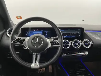 Photo 43 Mercedes Classe B  200 d 8G-DCT