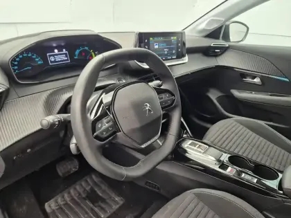 Photo 11 Peugeot 208  Electrique 50 kWh 136ch