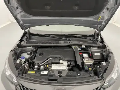 Photo 52 Peugeot 2008  Hybrid 145 e-DCS6