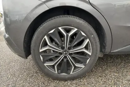 Photo 13 DS DS 4 N°4 BlueHDi 130 Automatique