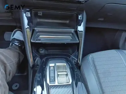 Photo 20 Peugeot 2008  Electrique 136 ch