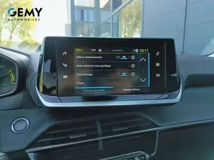 Photo 17 Peugeot 2008  Electrique 136 ch