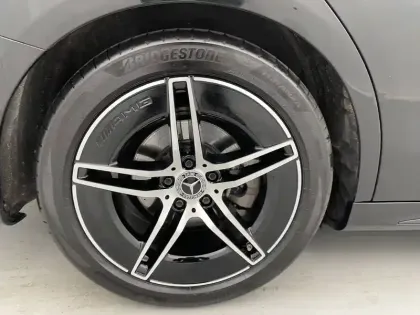 Photo 18 Mercedes Classe E  Break 220 d 9G-Tronic