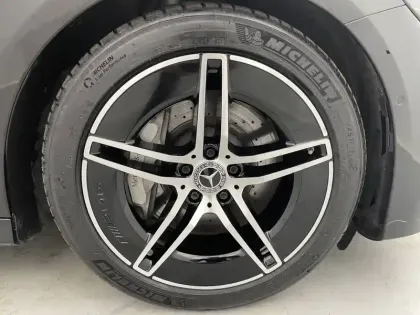 Photo 12 Mercedes Classe E  Break 220 d 9G-Tronic